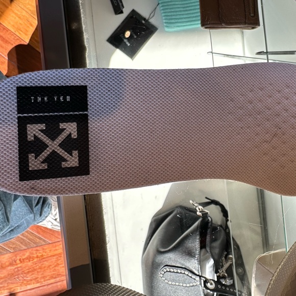 Off White Converse - Picture 9 of 10